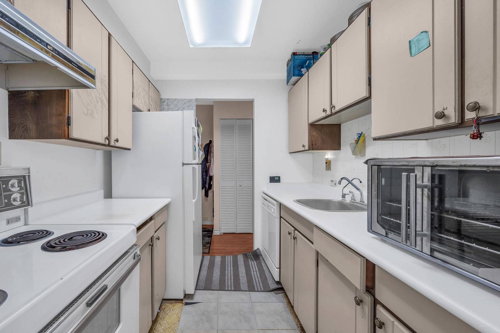 Listing Image 14