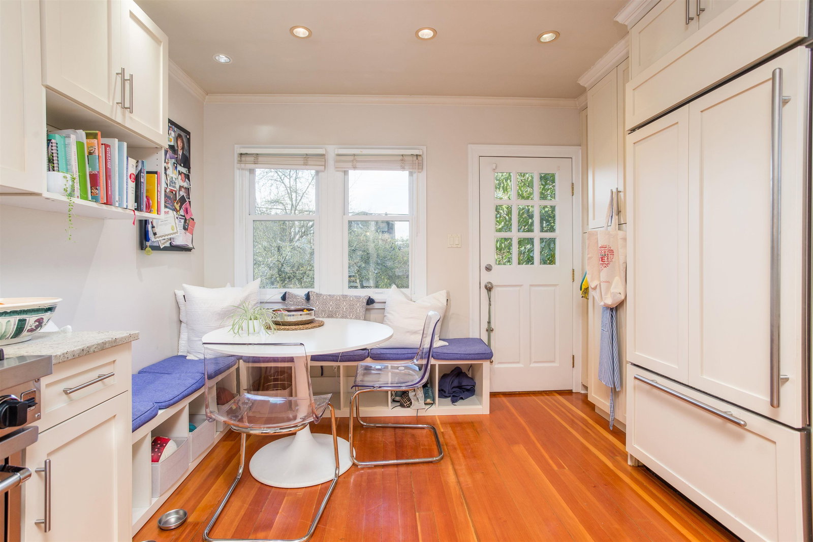 Listing Image 9