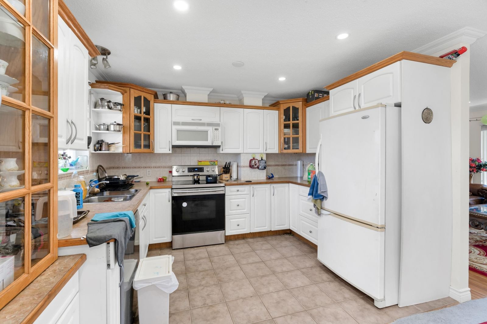 Listing Image 5