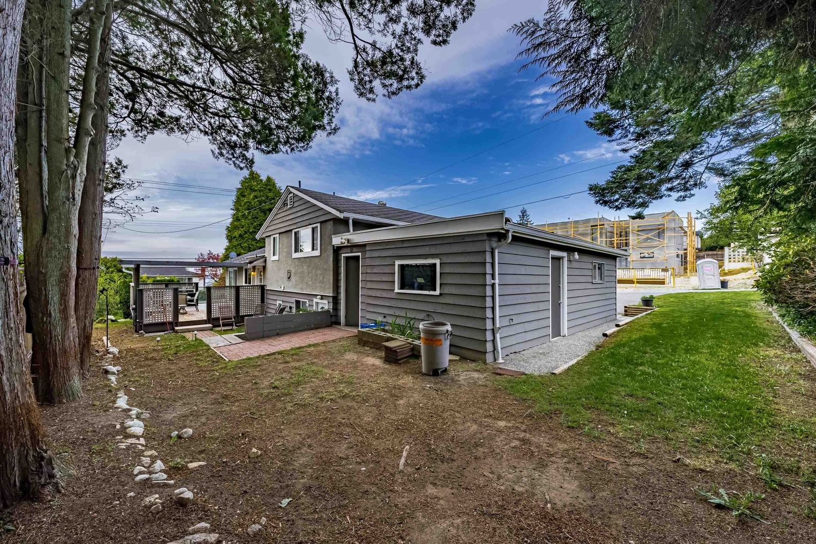 Listing Image 16