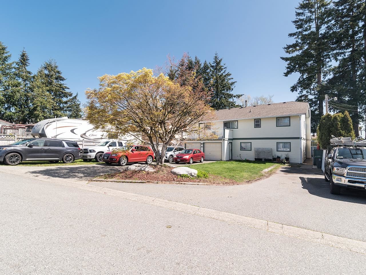 Listing Image 4