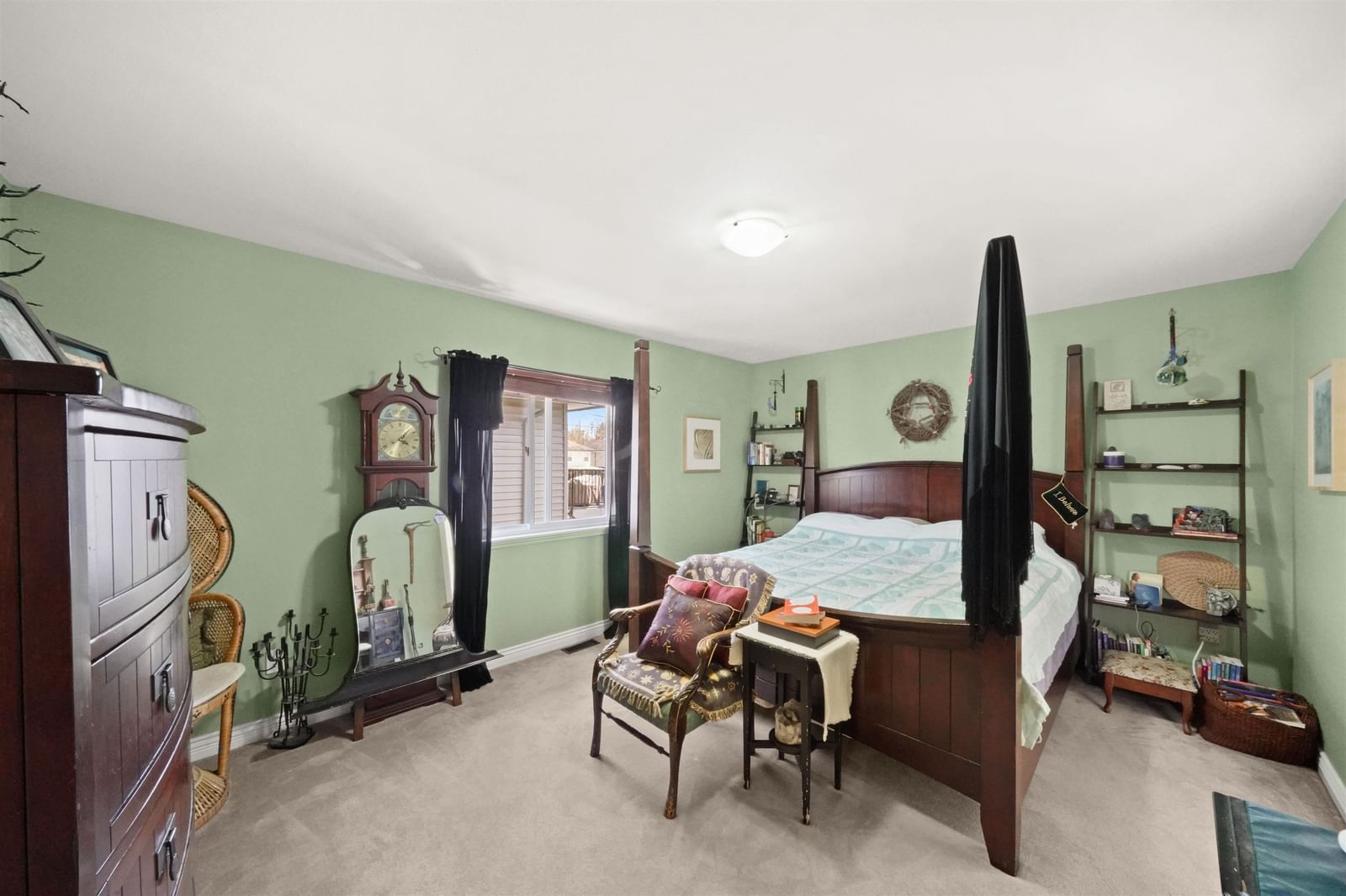 Listing Image 16