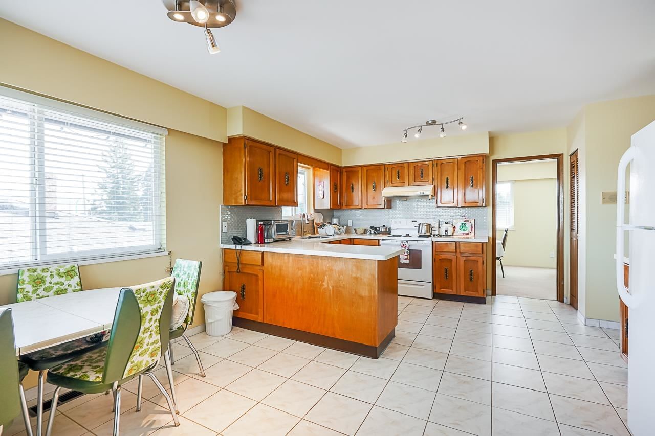 Listing Image 16