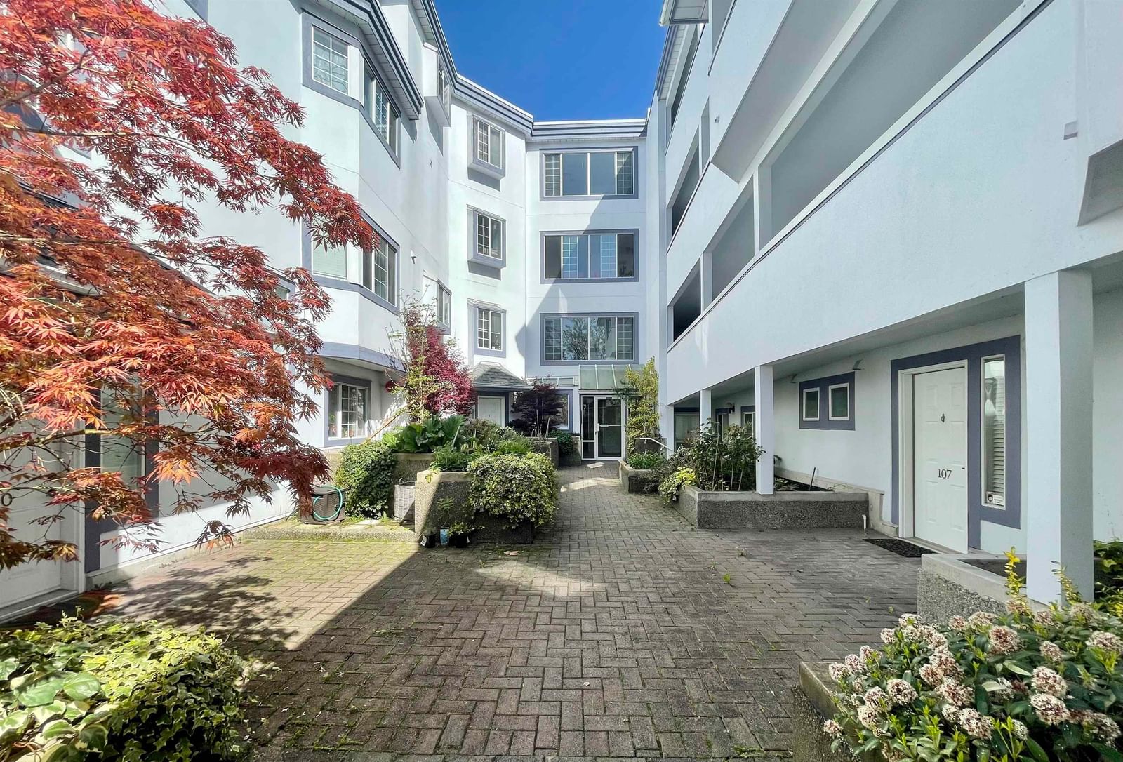 Listing Image 17