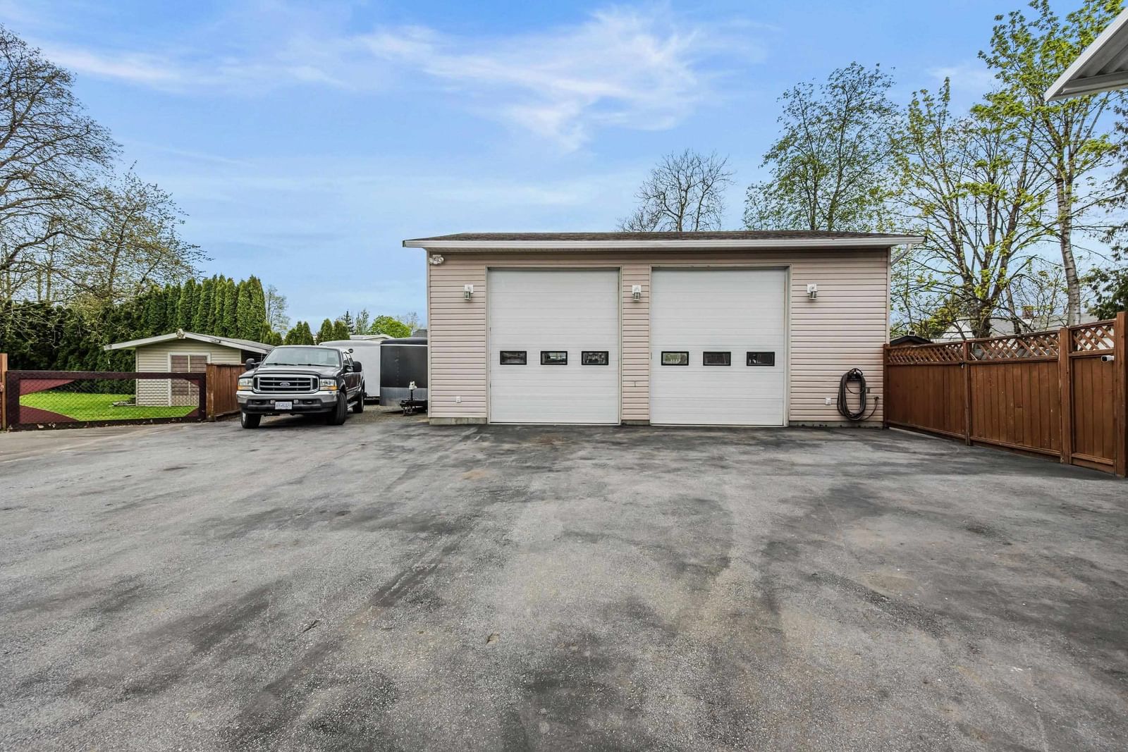 Listing Image 32