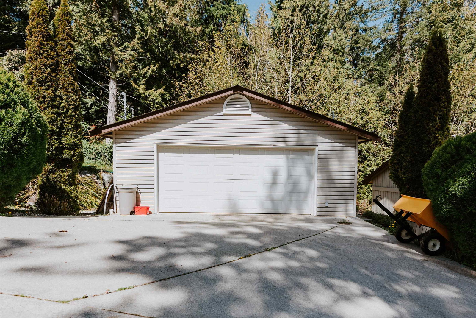 Listing Image 16