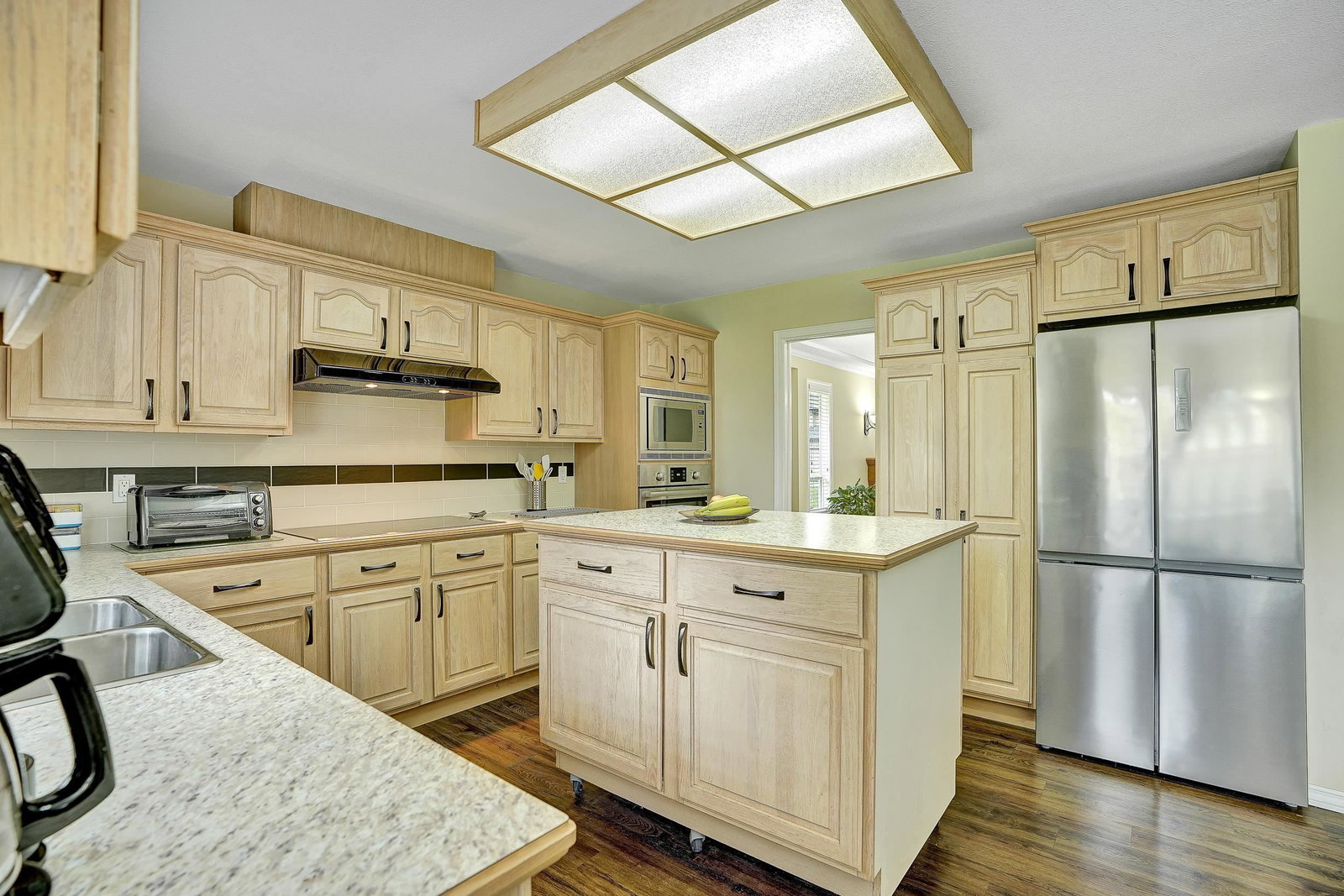 Listing Image 15
