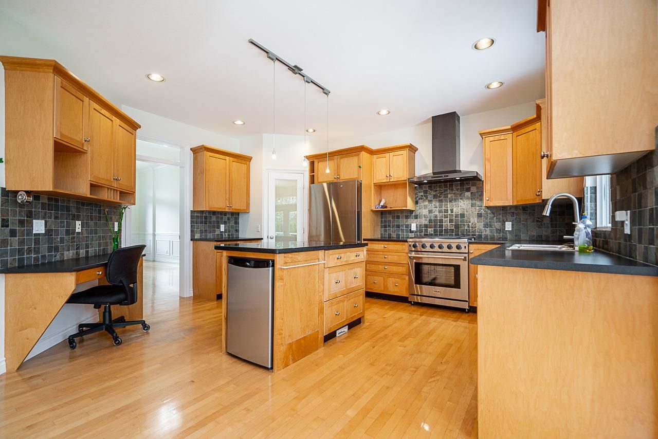 Listing Image 13
