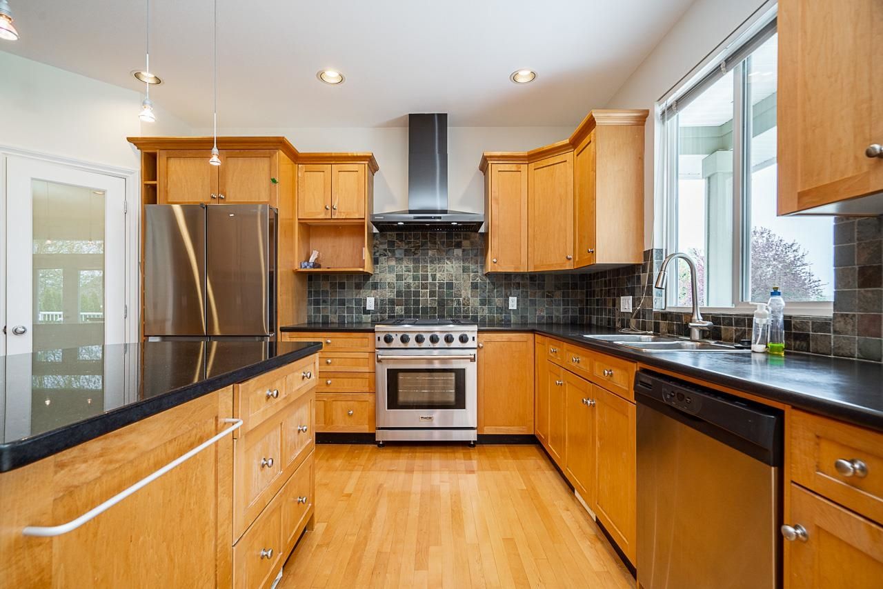 Listing Image 16