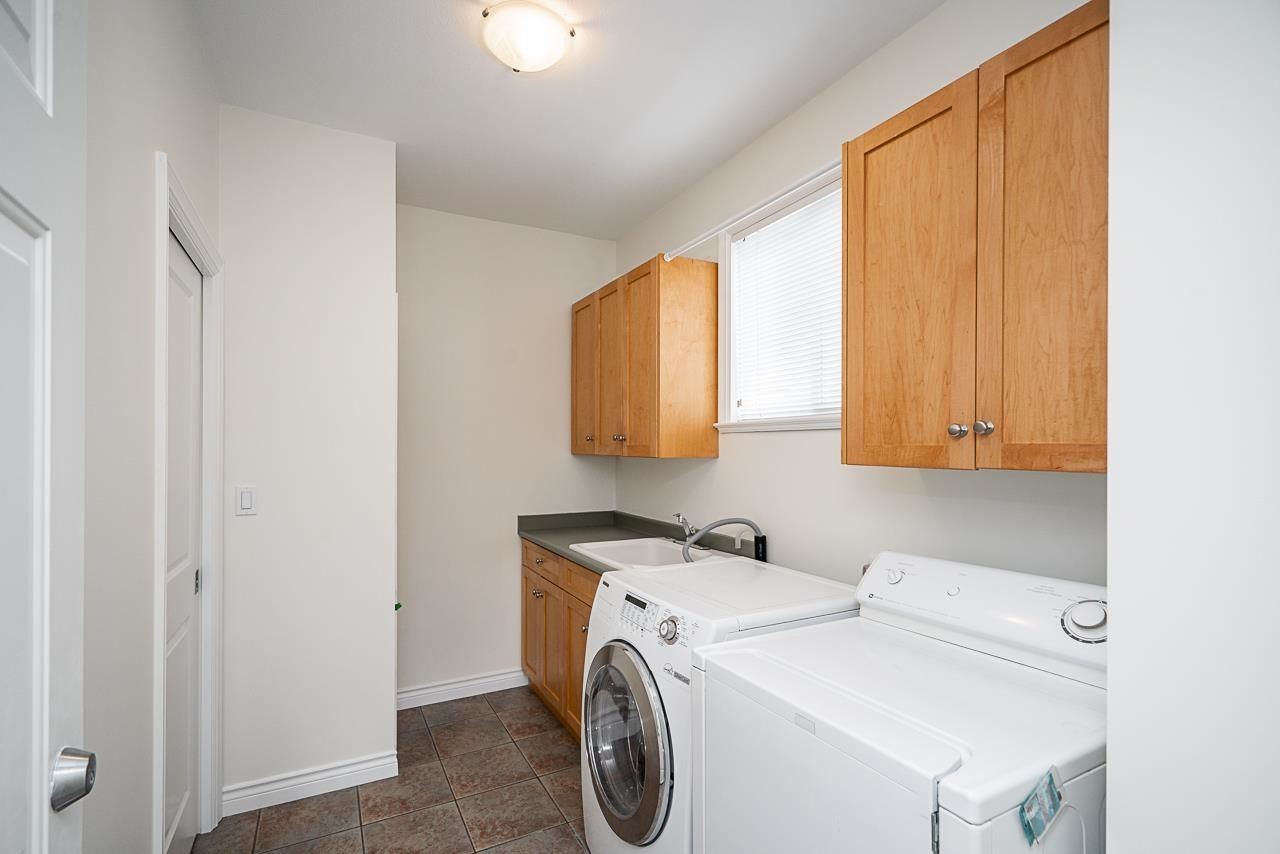Listing Image 18