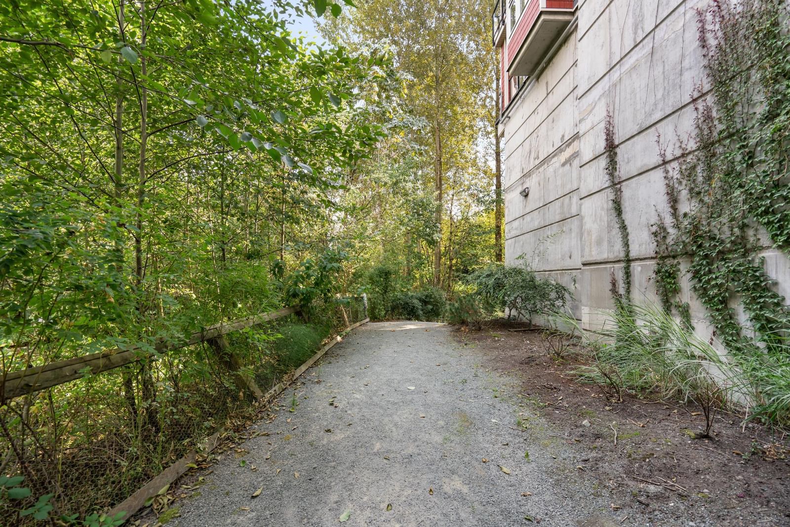 Listing Image 28