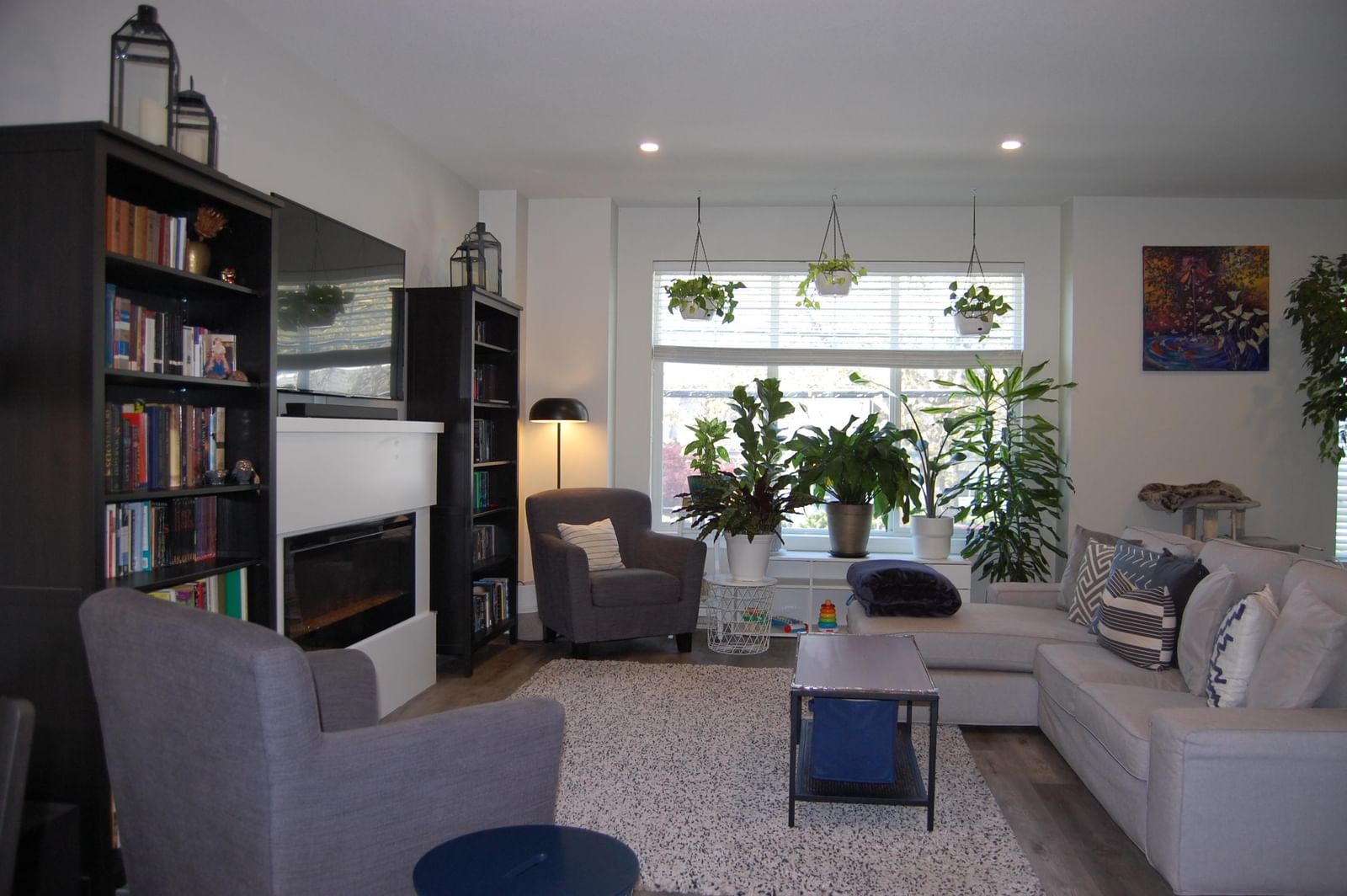 Listing Image 8