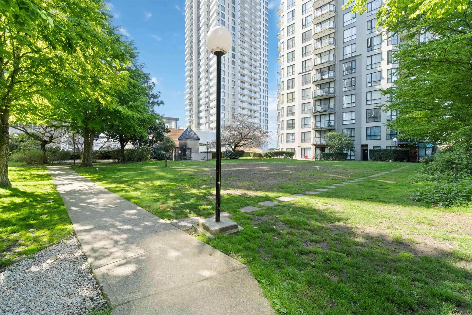 Listing Image 17