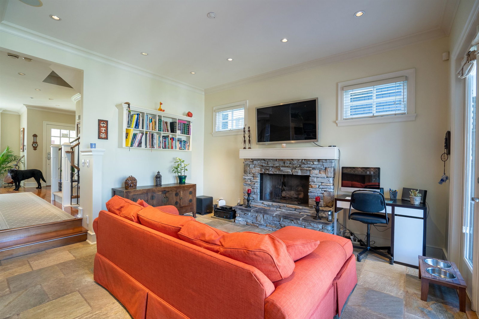 Listing Image 14