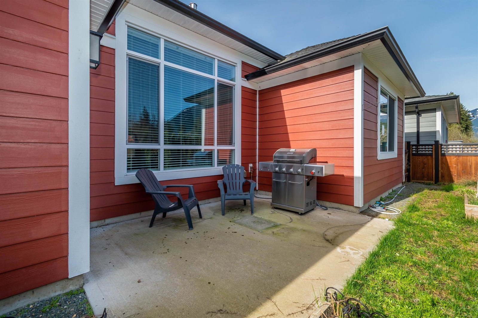 Listing Image 8