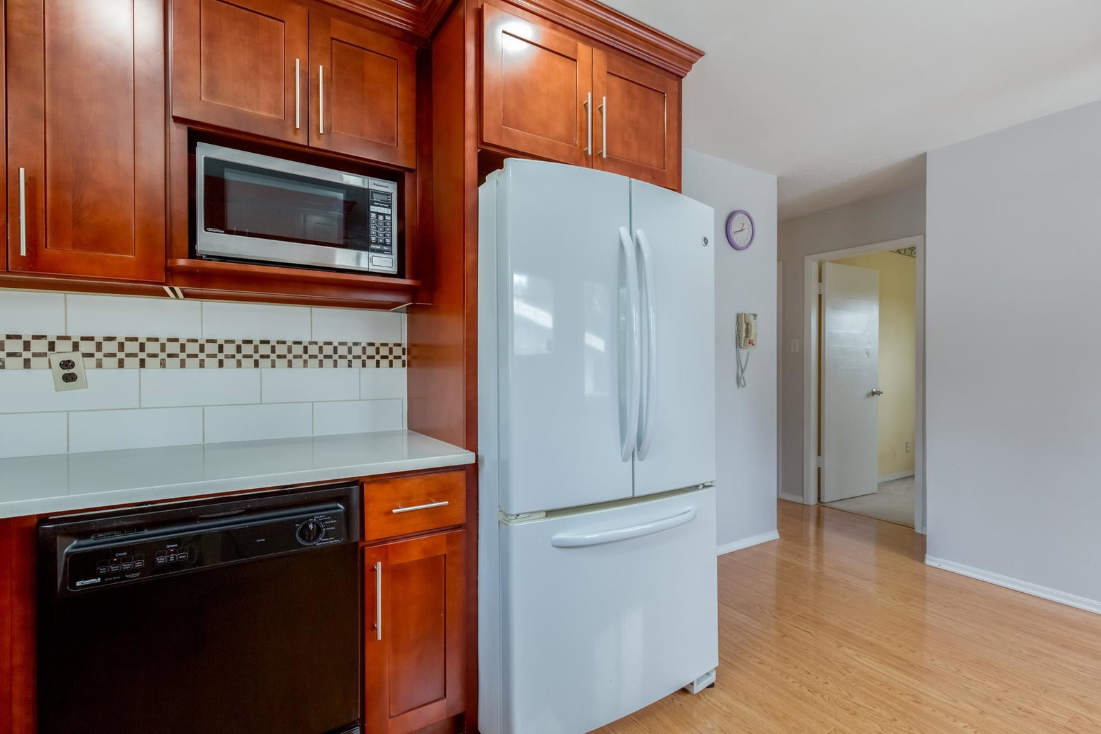 Listing Image 18