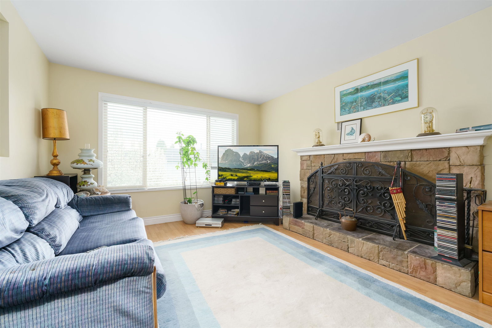 Listing Image 16