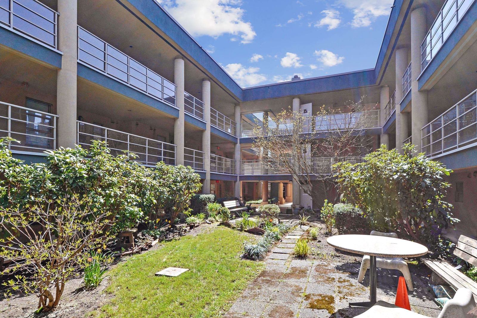 Listing Image 21