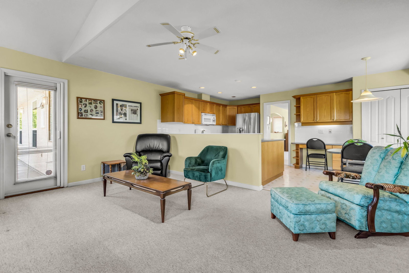 Listing Image 9