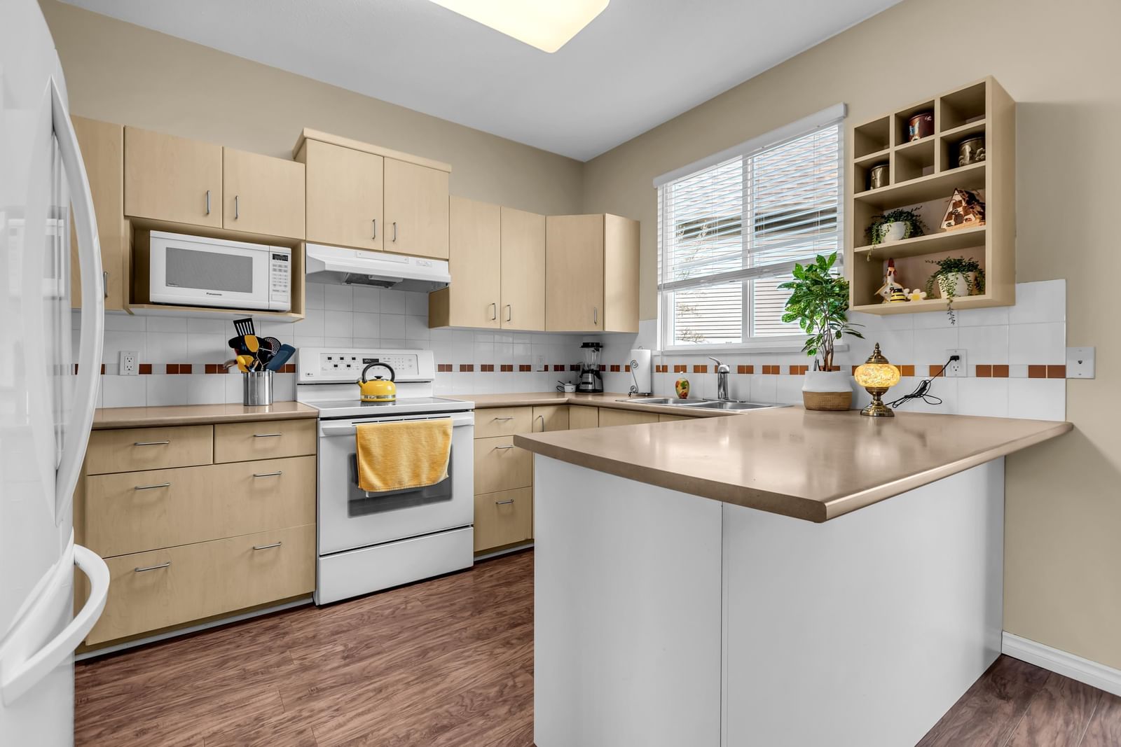 Listing Image 13