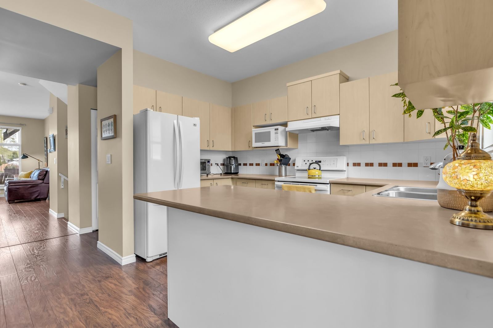 Listing Image 15