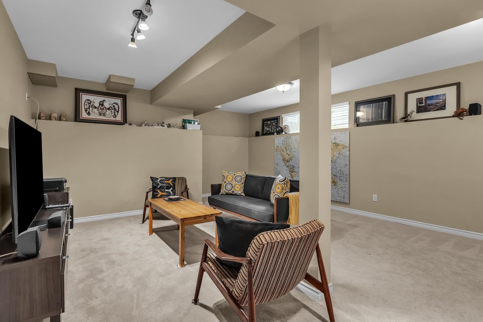 Listing Image 27
