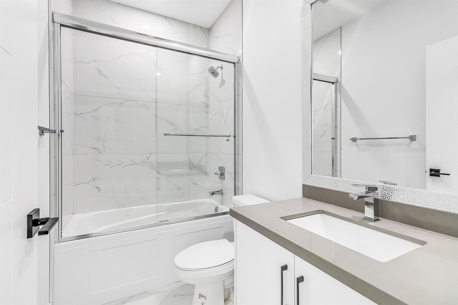 Listing Image 38