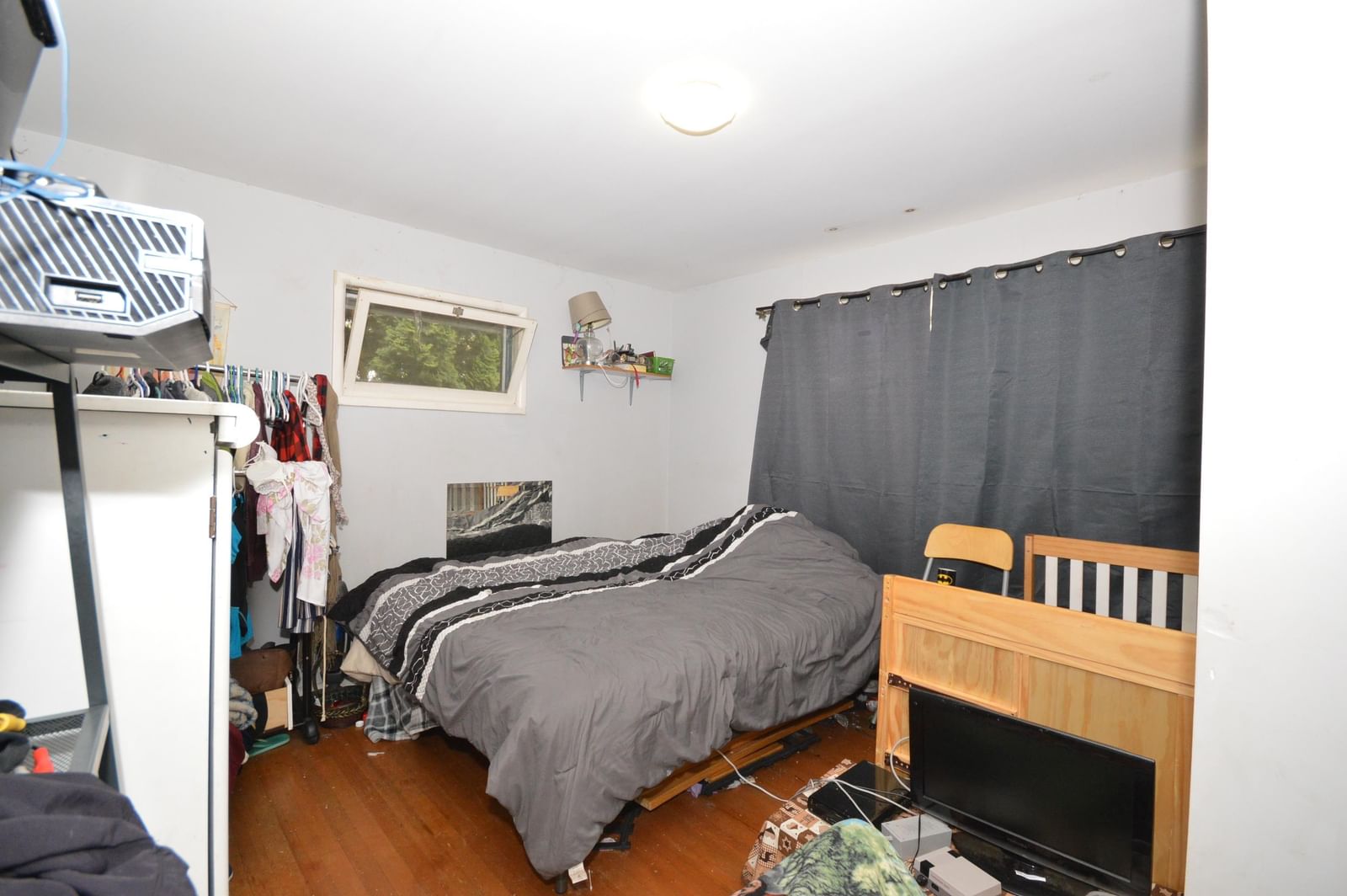 Listing Image 10