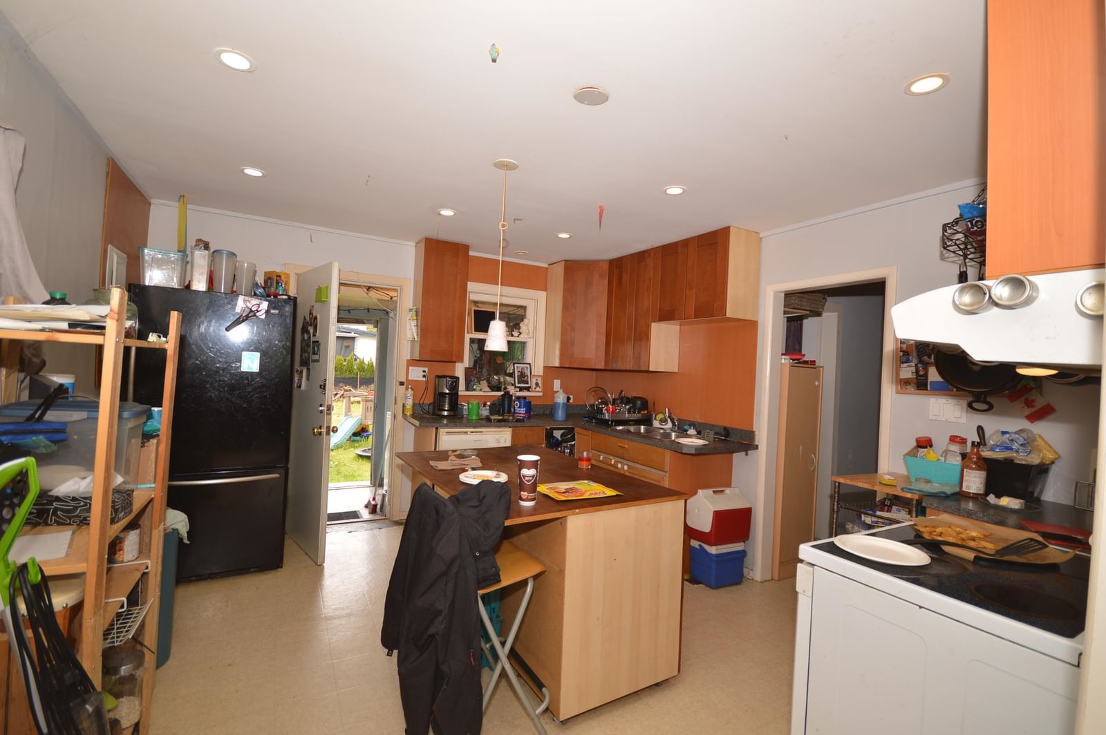 Listing Image 3