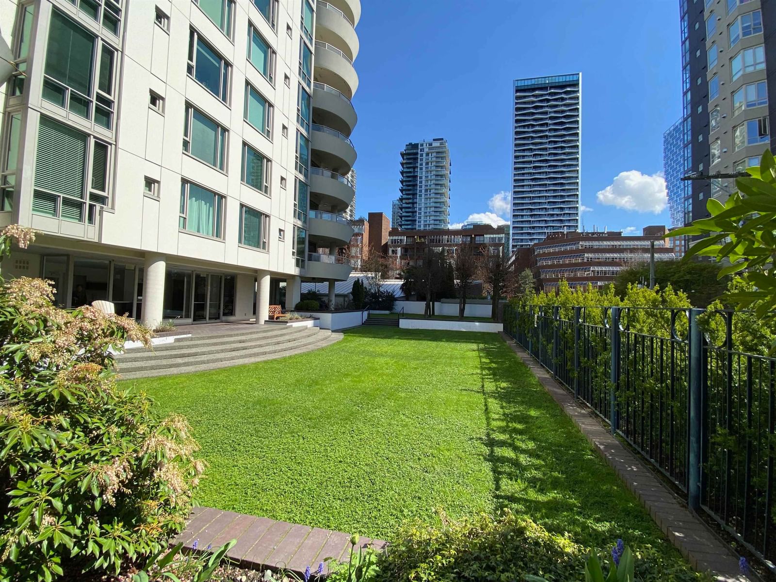 Listing Image 21