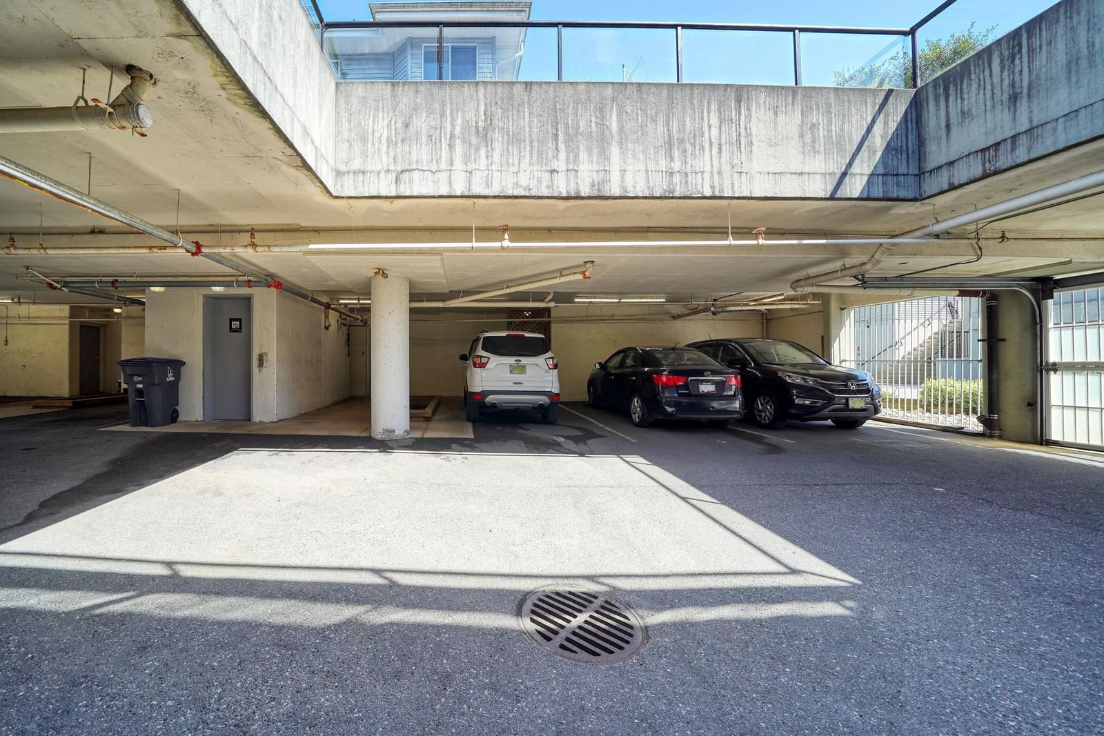 Listing Image 26
