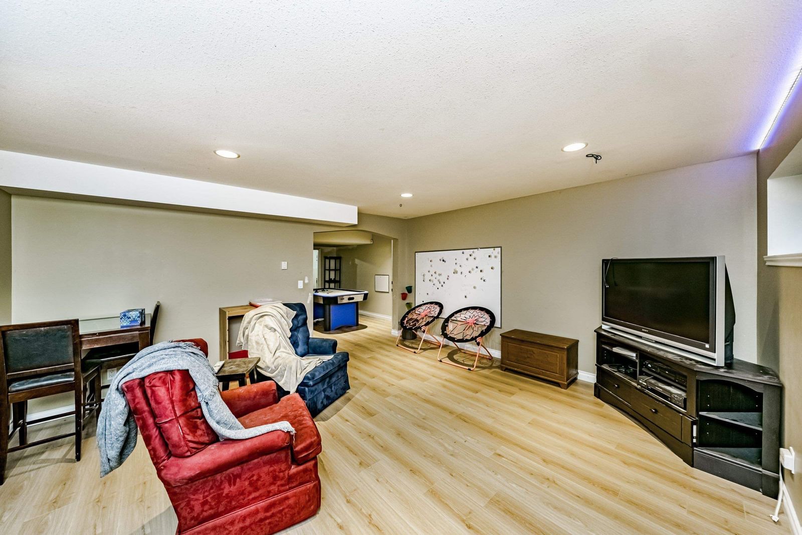 Listing Image 28