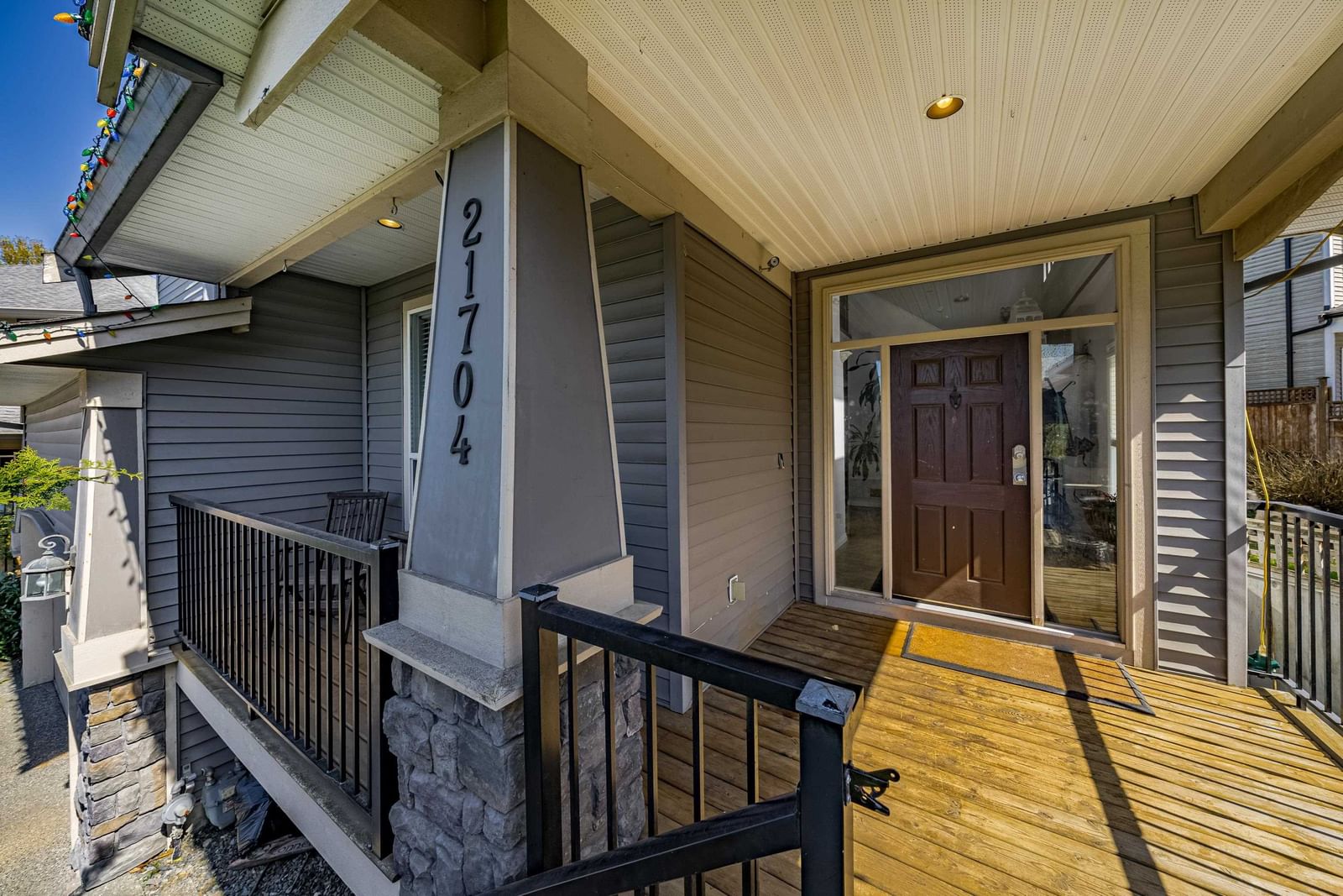 Listing Image 4