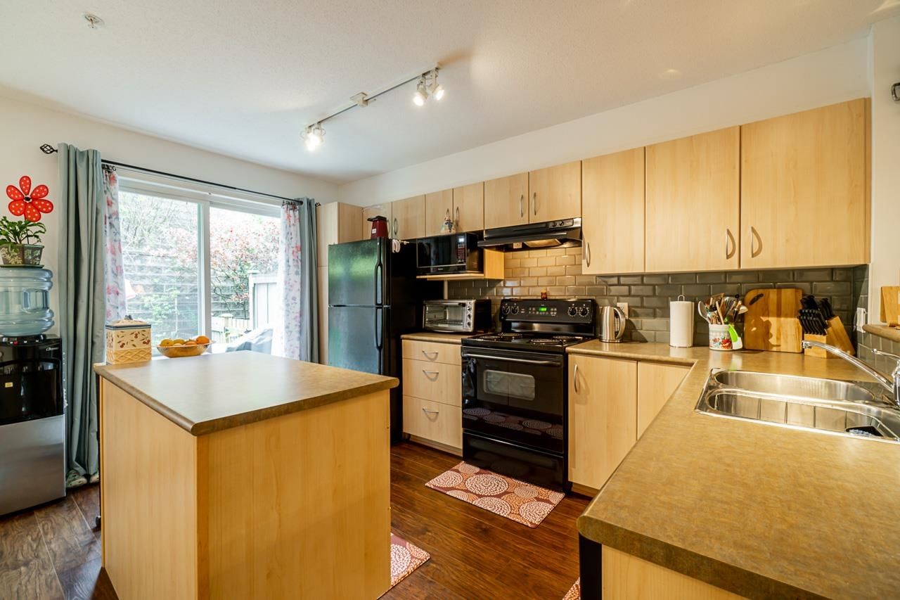 Listing Image 8