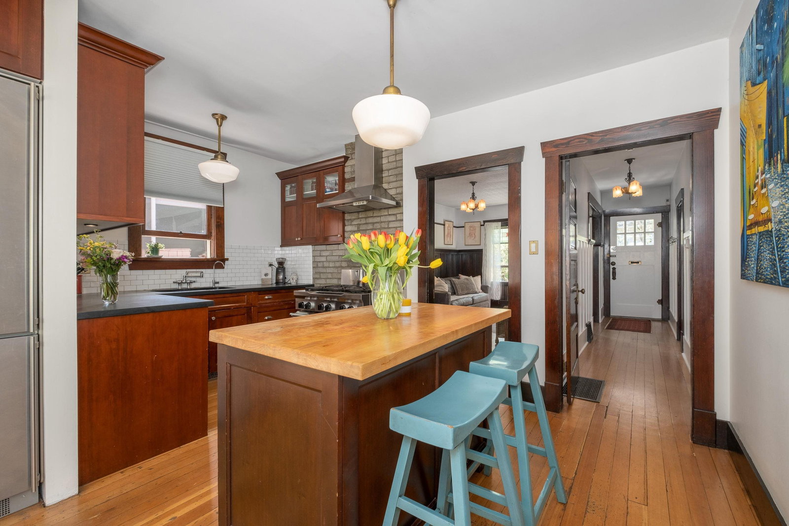 Listing Image 10