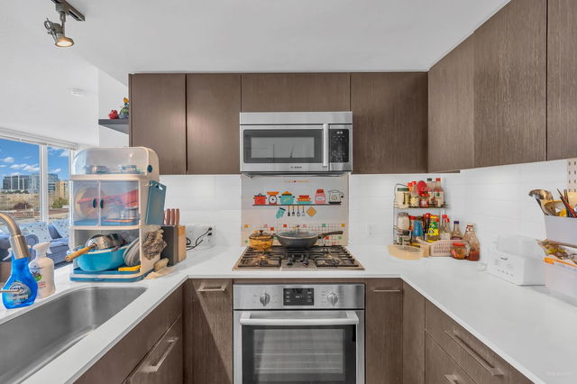 806 - 7788 Ackroyd Road