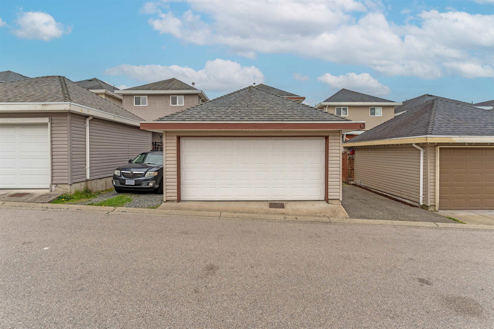 Listing Image 32
