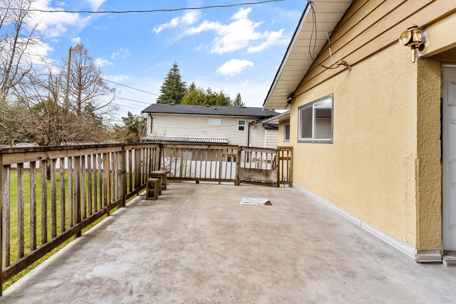 Listing Image 8