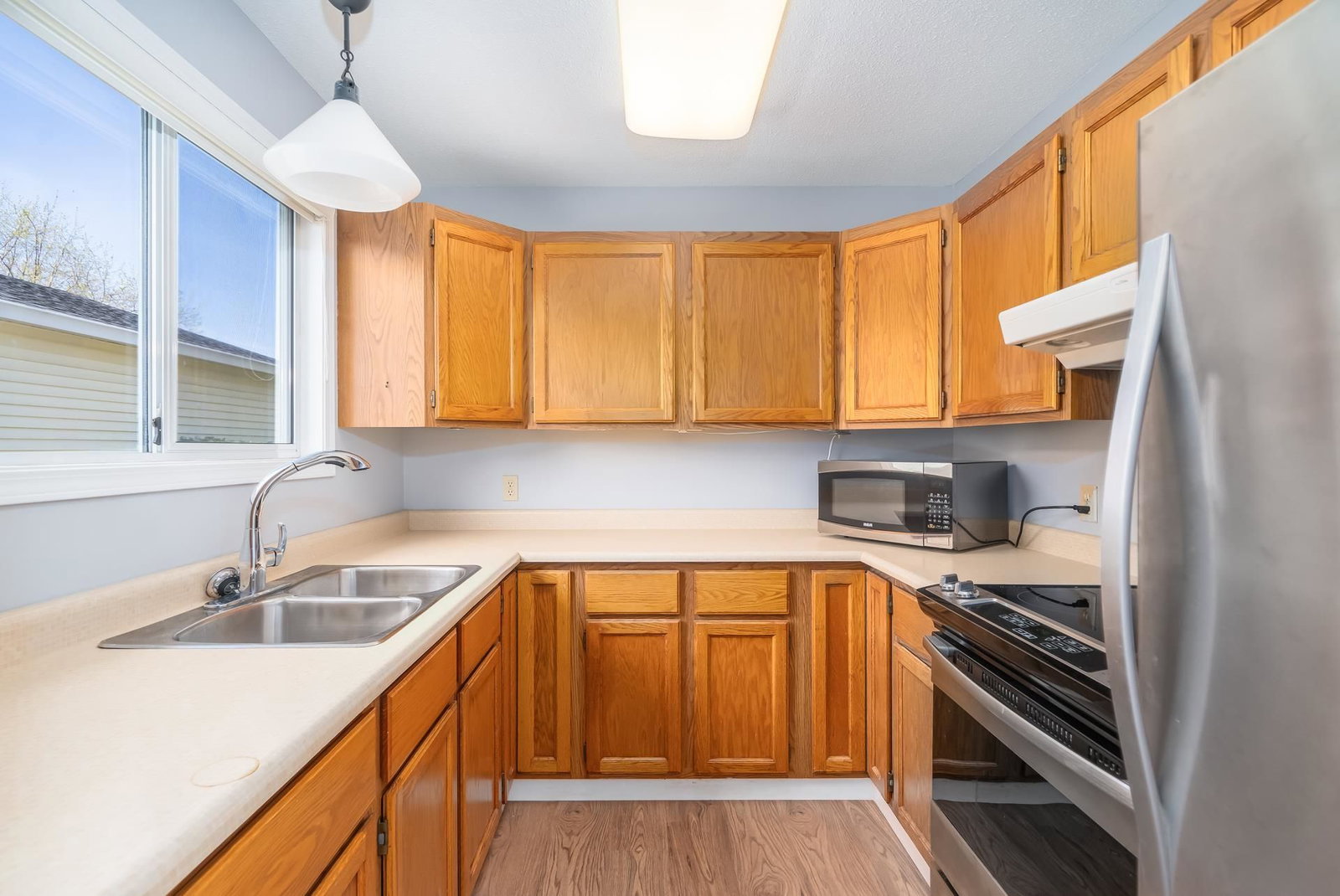Listing Image 15