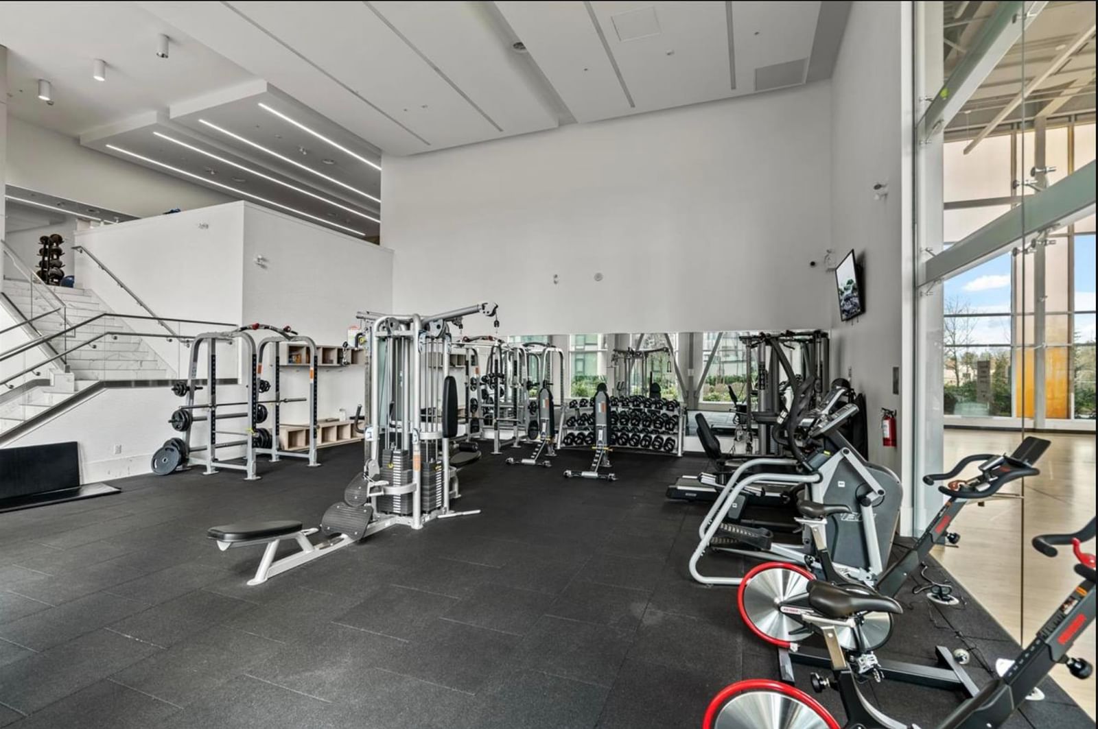 Listing Image 10