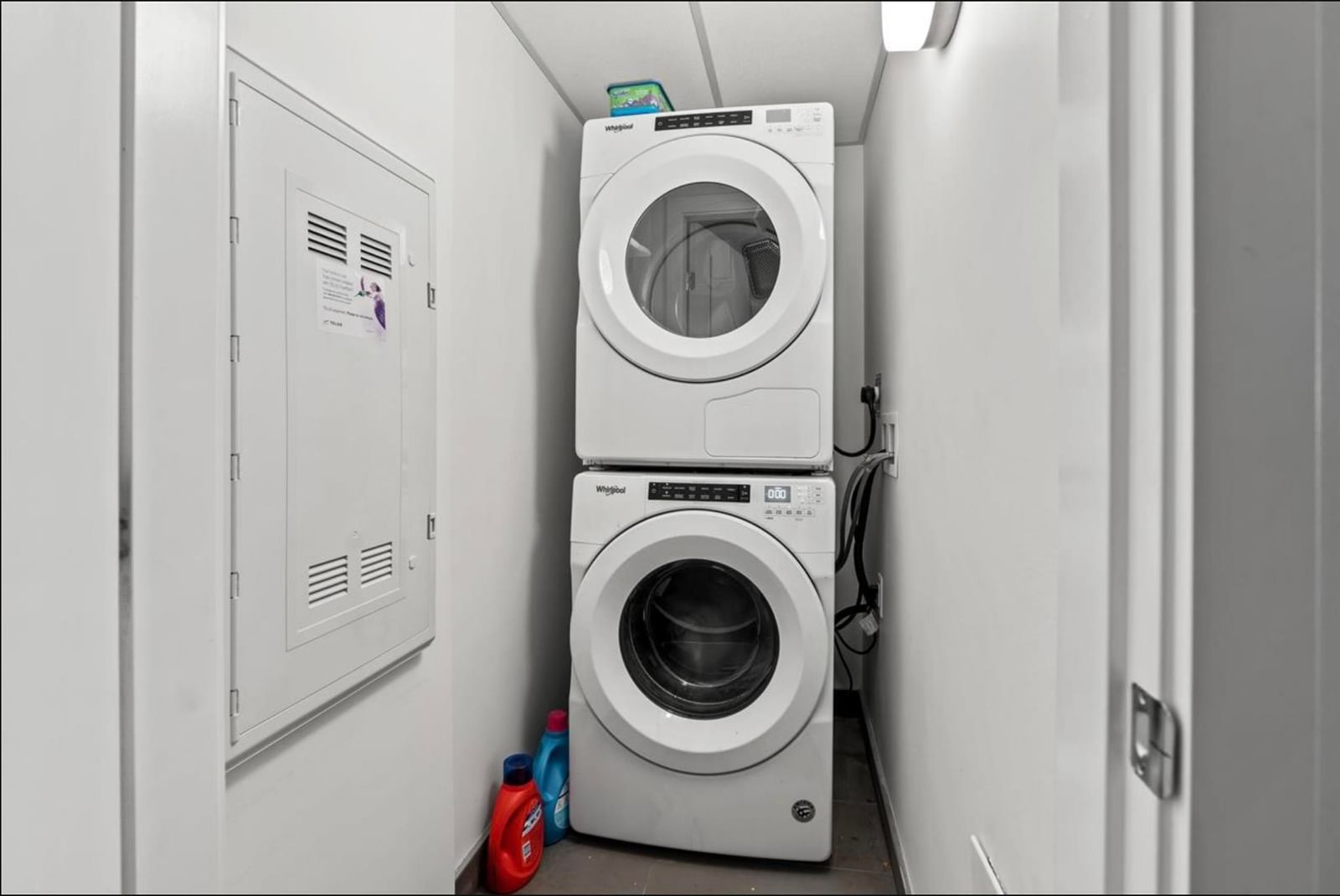 Listing Image 11