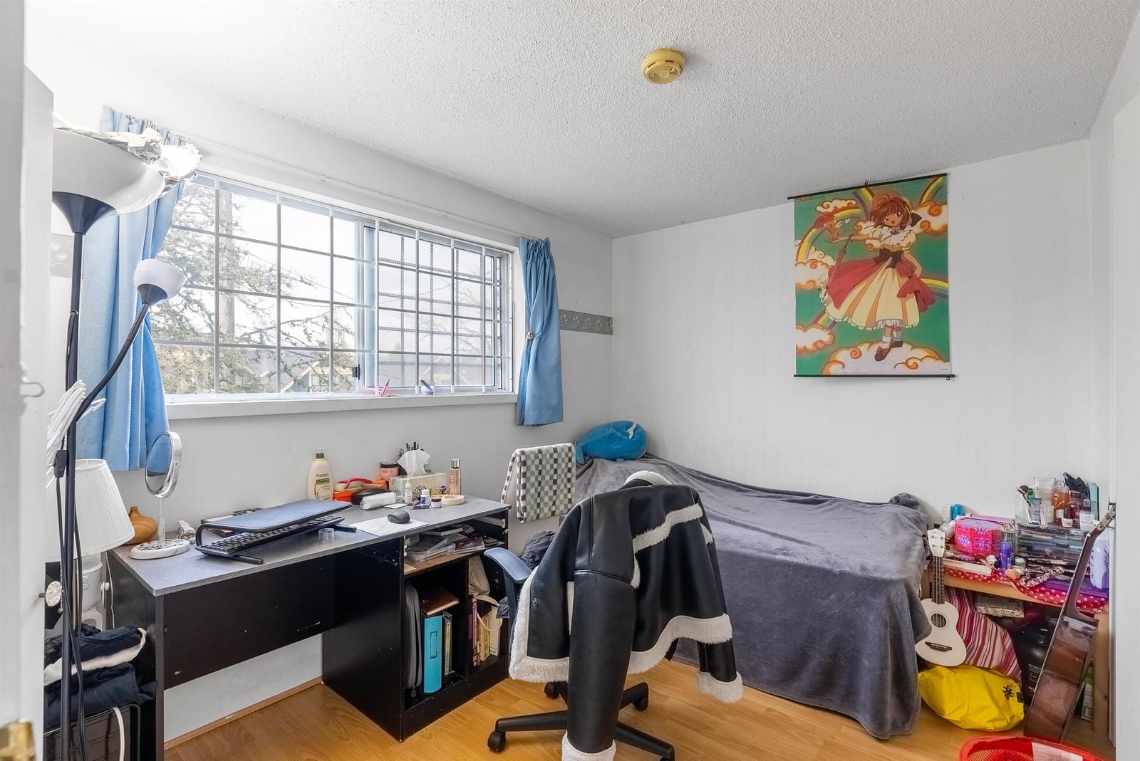 Listing Image 17