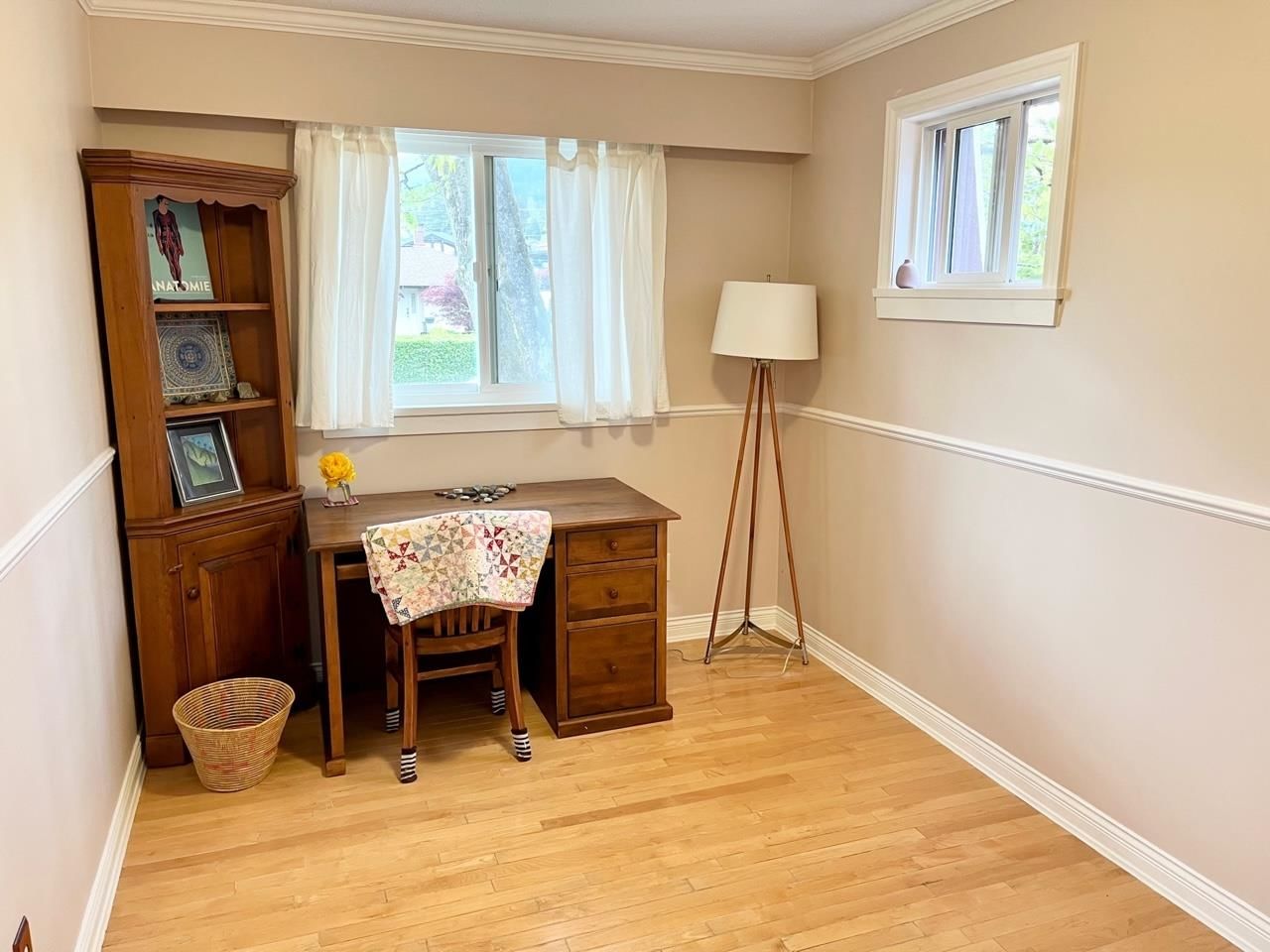 Listing Image 16
