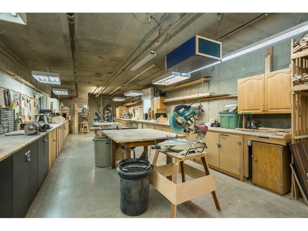 Listing Image 33