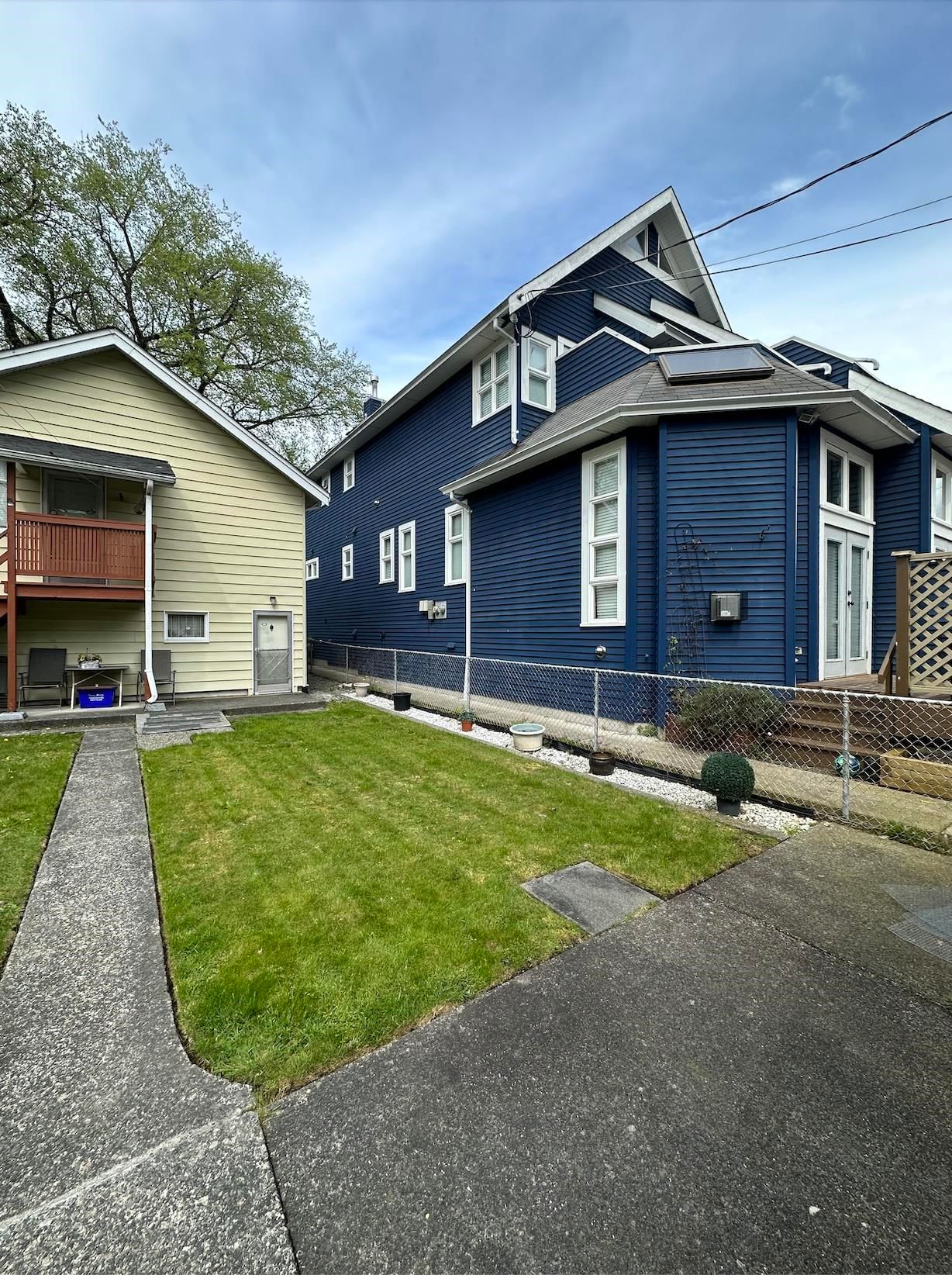 Listing Image 14
