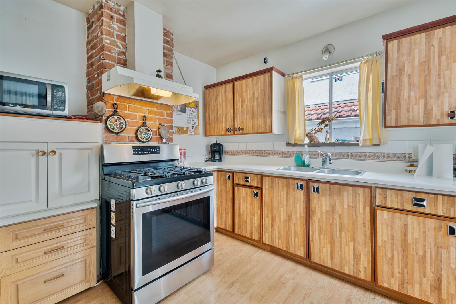 Listing Image 19
