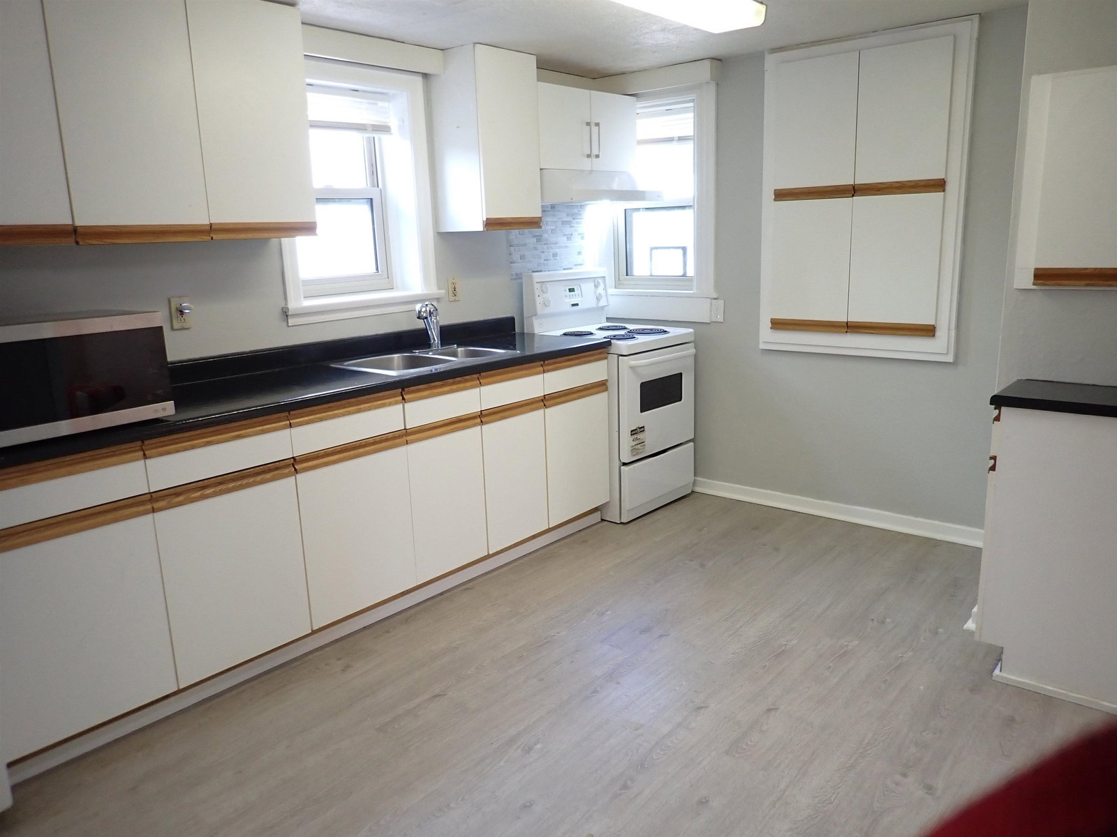 Listing Image 20