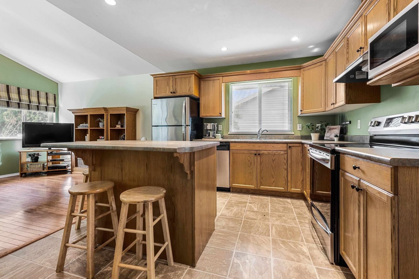 Listing Image 13