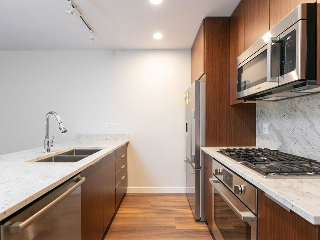 305 - 3268 Carscallen Road