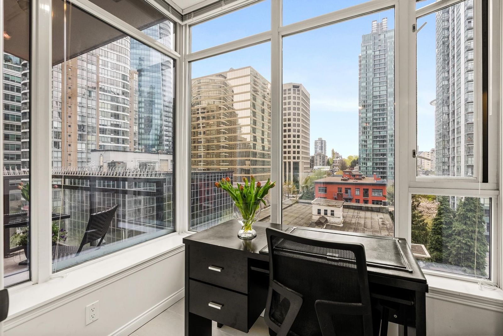 Listing Image 10